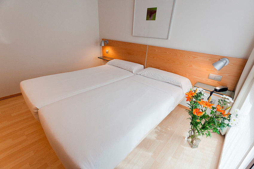 Hotel Arrizul Beach Сан Себастиан Стая снимка
